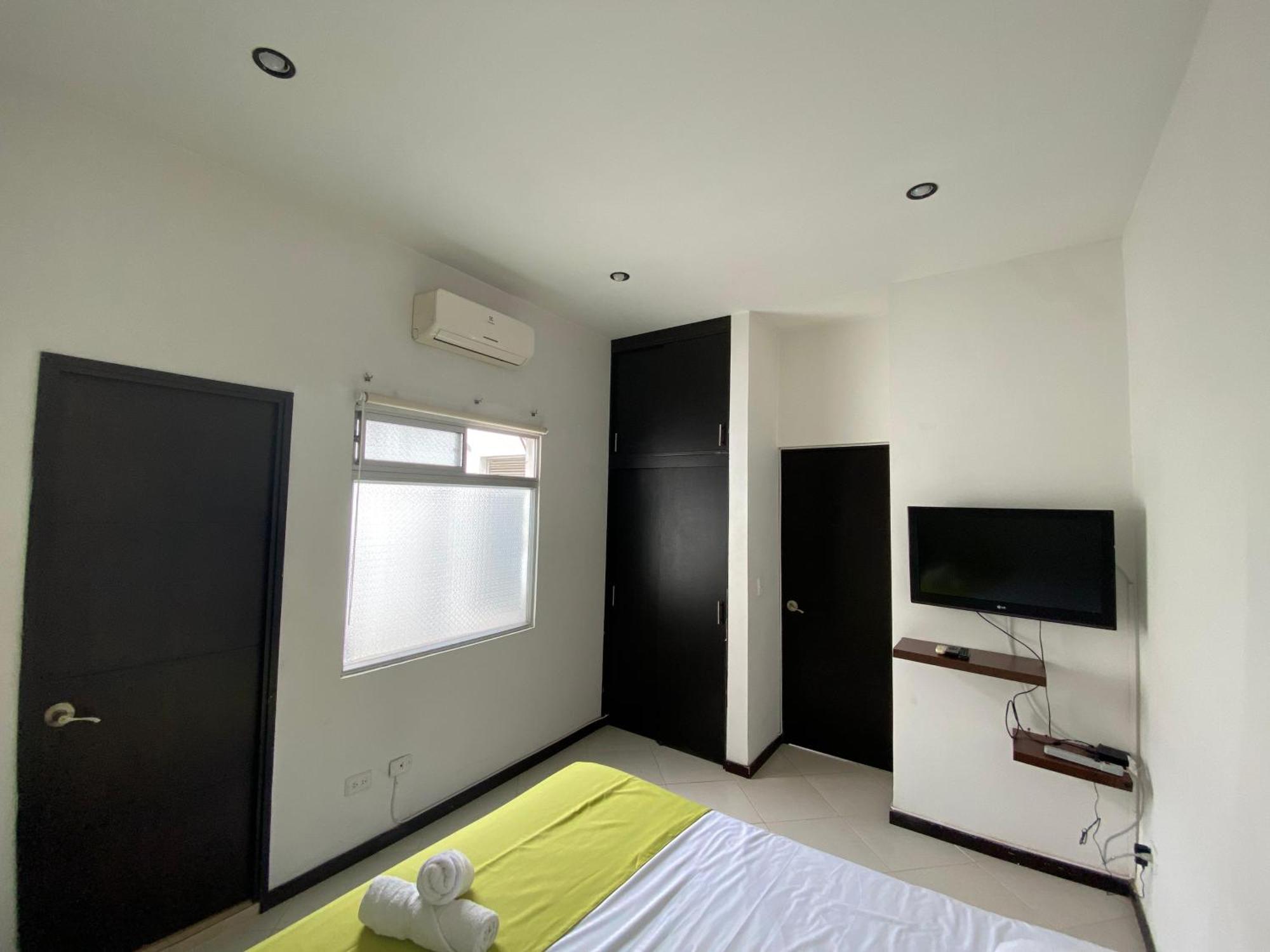 Apartaestudios Laureles Medellin Exterior photo